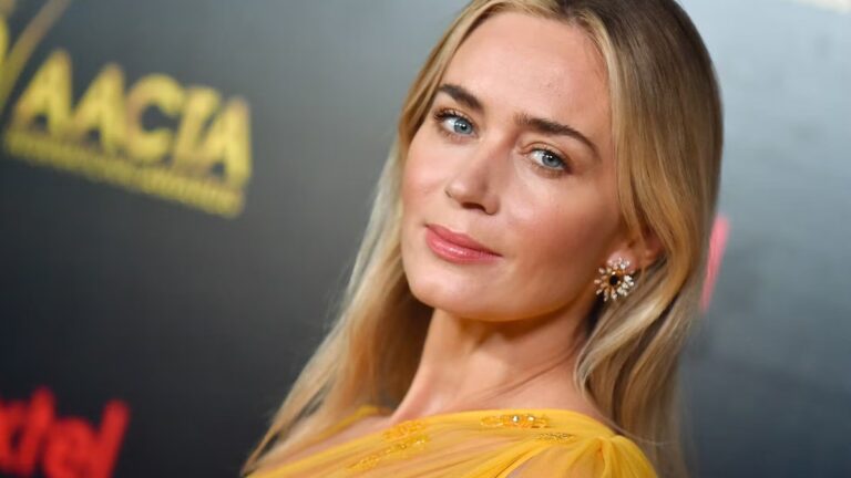 Emily Blunt is Proud of Never Being in a Superhero Movie: “We Wore It as a Badge of Honor”