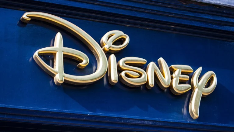 Disney in Talks to License Characters for AI-Generated Streaming Platform ‘Showrunner’ – Fans Already Hate It