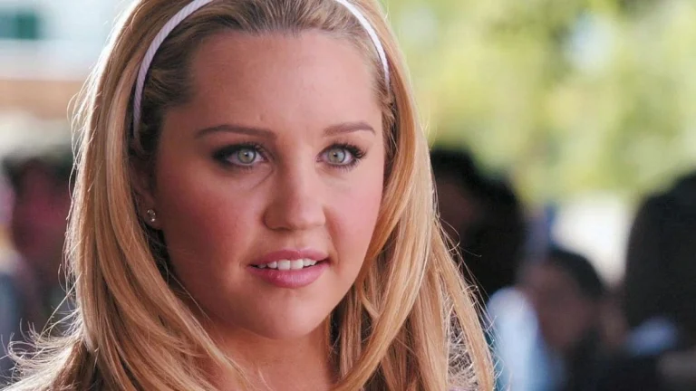 Ex-Teen Star Shocks Fans with New Look After Cosmetic Procedure