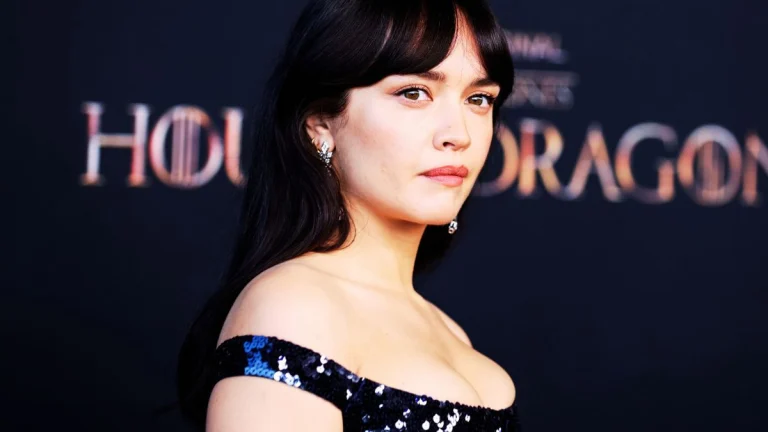 Olivia Cooke Dares to Bare in a Plunging Showstopper at the BAFTAs