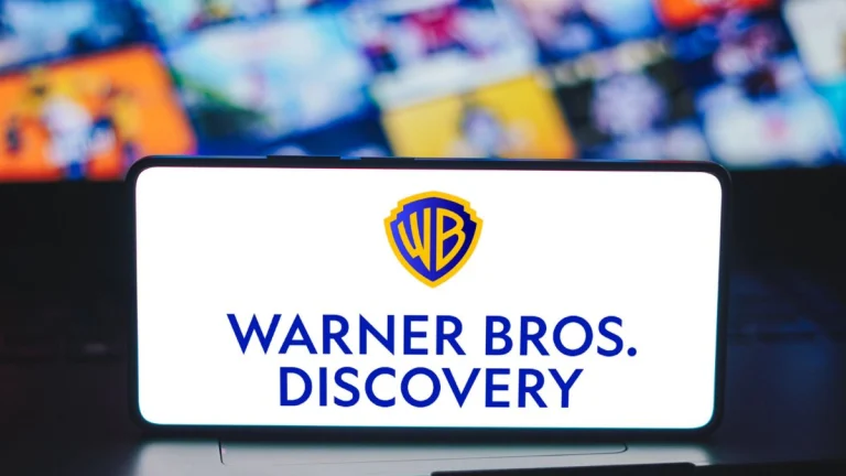 Warner Bros. Tells Investors to Reject Paramount’s Buyout Bid