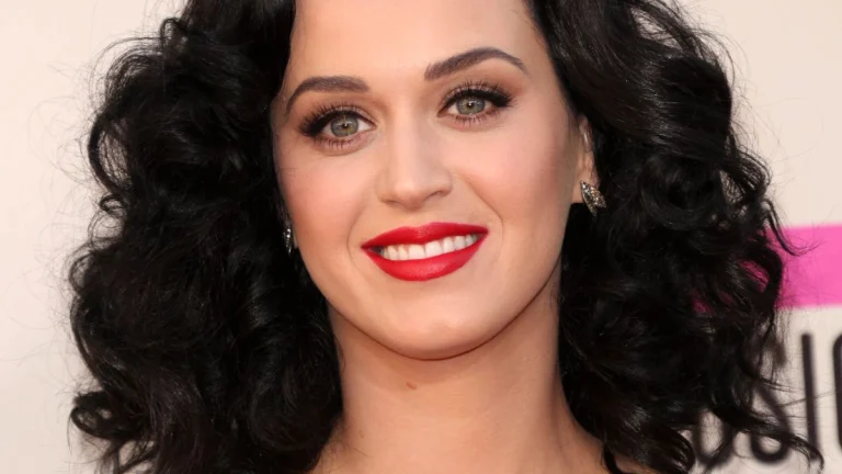Katy Perry Joins the Viral “Wide Awake” TikTok Trend and Fans Can’t Get Enough