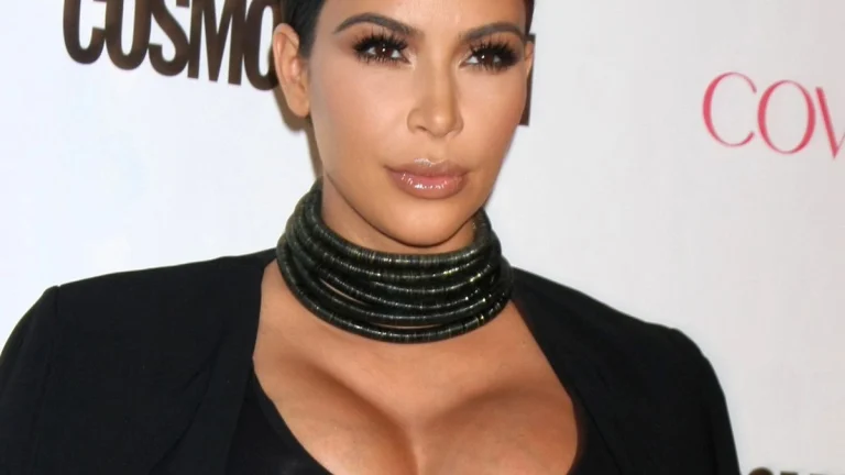 Kim Kardashian Calls Out Psychics After Failing California Bar: “They Swore I’d Pass… They Dropped the Ball!”