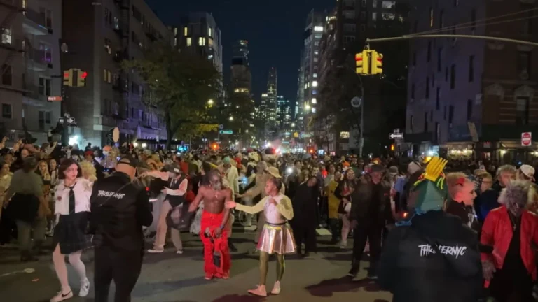 New Yorkers Go All Out Dancing to Michael Jackson’s “Thriller” in Annual Halloween Parade