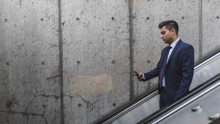 The Rise of “Snackable” Entertainment in Canada