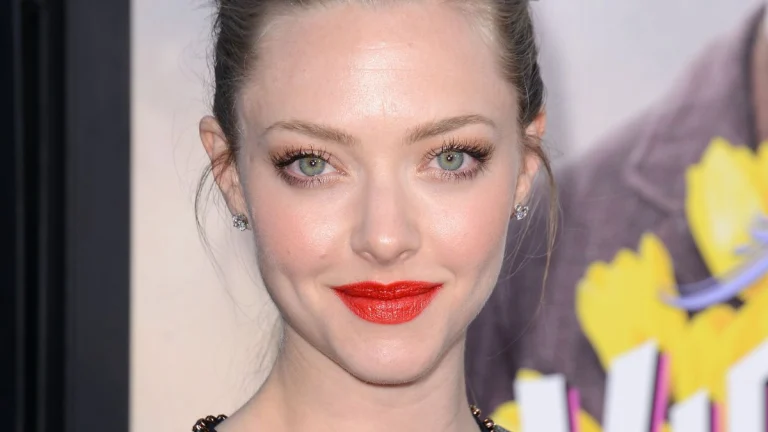 Amanda Seyfried Makes a Striking Statement in Red Valentino for Vogue January 2026