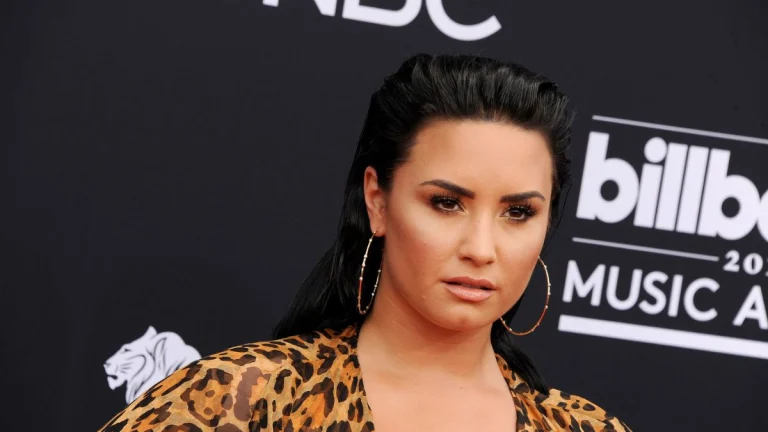 Demi Lovato Explains Why She Really Sang “Heart Attack” at American Heart Association Charity Event