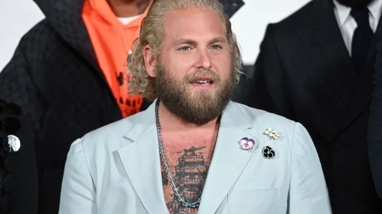 Jonah Hill Nearly Unrecognizable in Blonde Wig and Glittering Outfit on ‘Cut Off’ Set After Dramatic Weight Loss