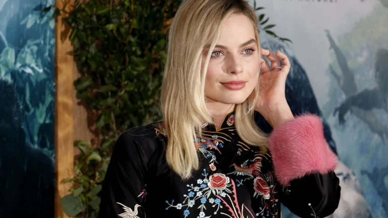 Margot Robbie Dazzles in a Chic Bathing Suit for Chanel’s Latest Campaign