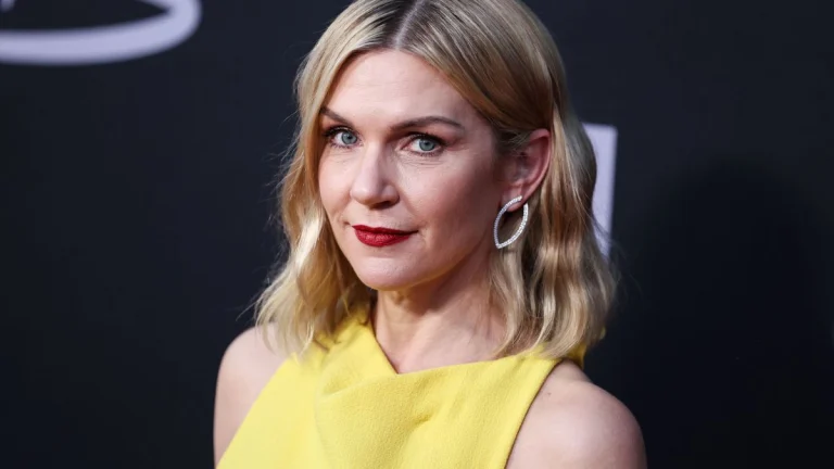 Why Rhea Seehorn Took Beta Blockers Before the Golden Globes