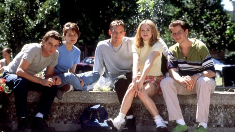 ‘Scream’ Star Stuns Fans with Unrecognizable New Look While Out in LA