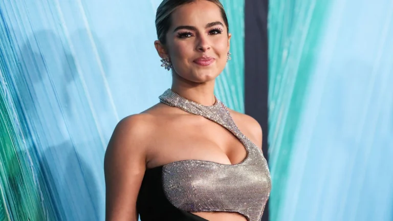 Addison Rae Stuns at 2026 Grammys in Plunging Dress With a Flirty Backless Twist