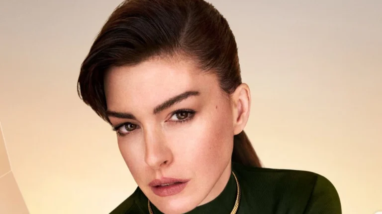 Fans Revisit Anne Hathaway’s (43) Wild Side in Jaw-Dropping Latex Throwback