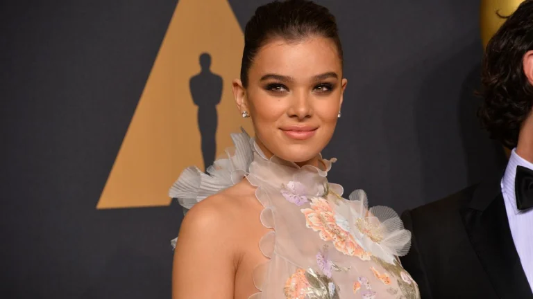 Hailee Steinfeld Flaunts Legs for Days in Steamy Throwback