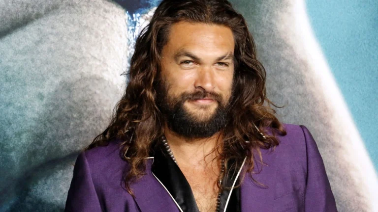 Mom Gets Robbed by Jason Momoa and Her Daughter Can’t Stop Laughing