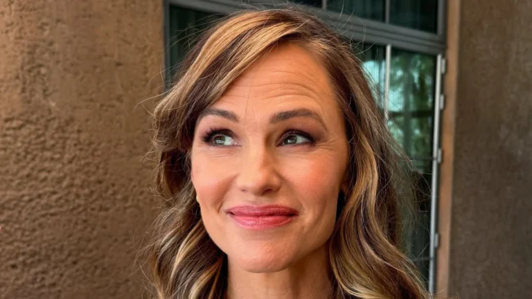 Jennifer Garner, 53, Steps Out in Elegant One-Shoulder Dress for Late Night TV