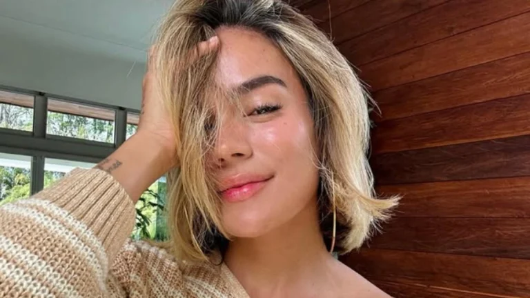 Karol G Spills Out of Her Dress Showing Killer Legs at the Vanity Fair Oscars Party