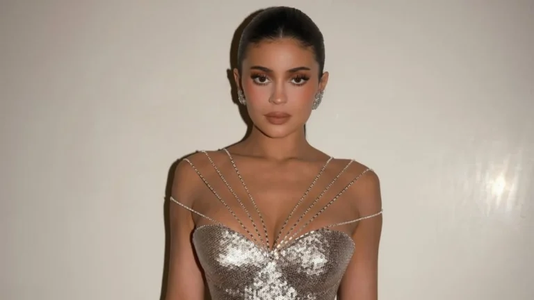 Kylie Jenner Flaunts Mini Shorts Amid Buzz Around Her The Moment Movie Role