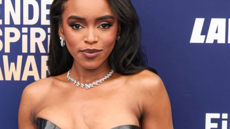 Lovie Simone Sizzles in Leather Corset Dress at Spirit Awards