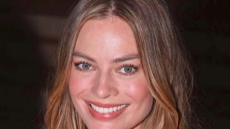 Margot Robbie Flaunts Her Figure in Bikini Bottoms in a Throwback
