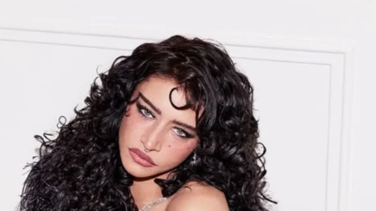 Odessa A’zion Sizzles in Steamy Pandora Shoot