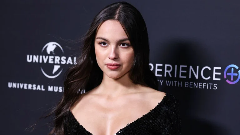 Olivia Rodrigo Wears a Feathered Mini That Leaves No Doubt Who Rules the Red Carpet