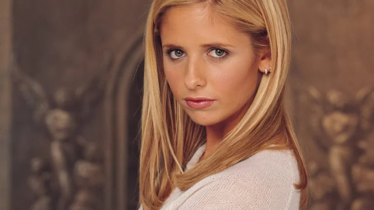 Sarah Michelle Gellar, 48, Looks Amazing Years After ‘Buffy’ Made Her a TV Icon