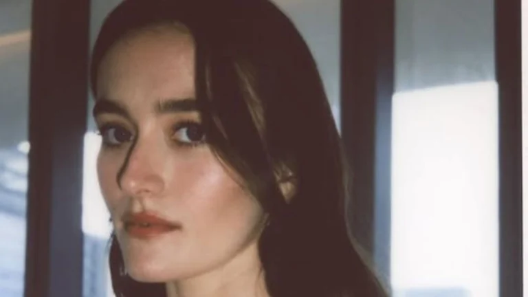 Sarah Pidgeon Sizzles in Tiny Shorts and Steals the Show in Nylon’s Hottest Spread