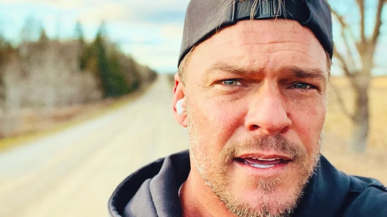 ‘Reacher’ Star Alan Ritchson (43) Stuns Fans With a Surprisingly Soulful Michael Jackson Cover