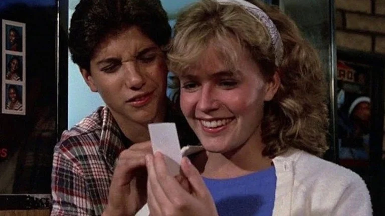 Elisabeth Shue, 62, Still Stuns Fans 42 Years After ‘The Karate Kid’
