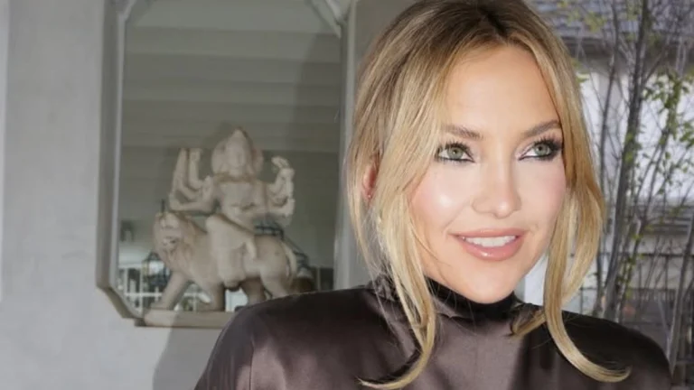 Kate Hudson (46) Showed off Her Toned Abs at the Oscars After Party in a Stunning Black Dress