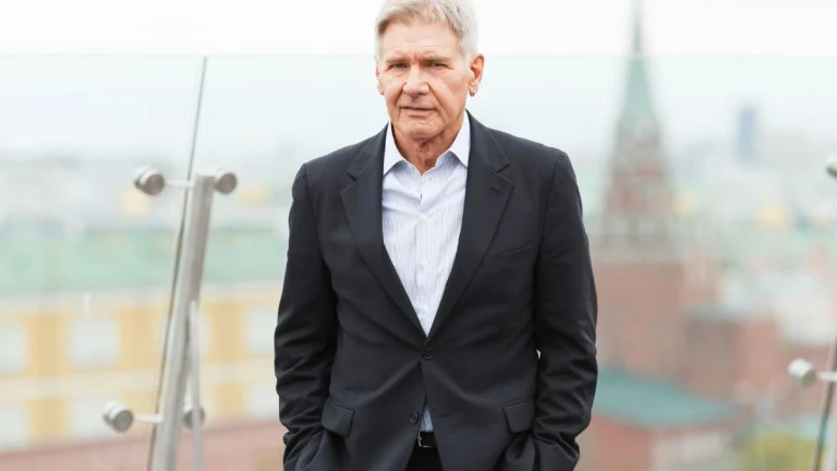 Harrison Ford Gets Emotional on Stage While Accepting Sag-Aftra Life Achievement Award