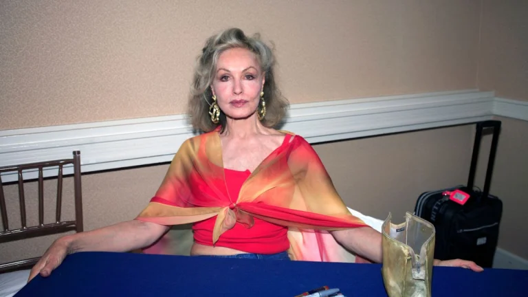 Catwoman Actress Julie Newmar Turns Heads at 92 in an Unexpected Public Appearance