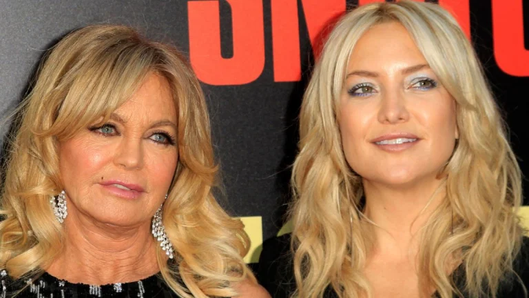Kate Hudson (46) and Goldie Hawn (80) Steal the Spotlight With Sweet Mother Daughter Moment at Oscars