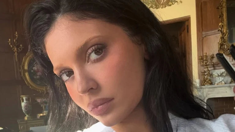 Kylie Jenner’s New Hidden Hills Palace Has 12-Car Garage and Jaw-Dropping Two-Story Closet