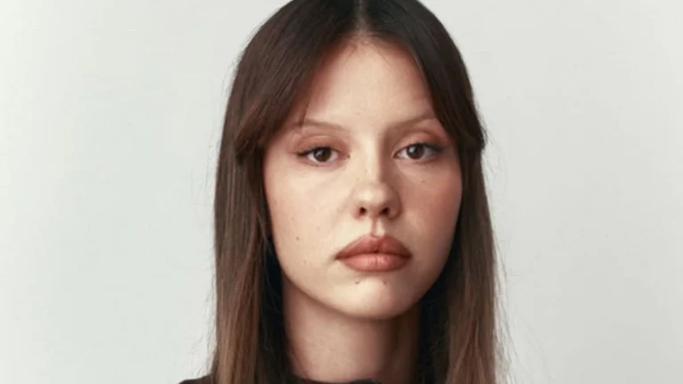 Mia Goth Sets the Red Carpet Ablaze in Bold Scarlet Look at Actor Awards Just Weeks After Shia LaBeouf Split Goes Public