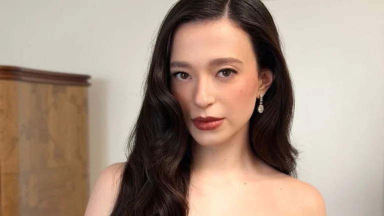 Mikey Madison Wows Fans With Dramatic Blood-Red Gown at Oscars 2026