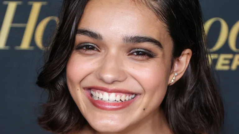 Rachel Zegler Shows Off Killer Abs in Tiny Crop Top and Microshorts Throwback