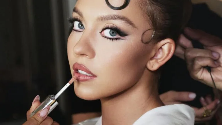 Sydney Sweeney Sizzles in Revealing Pink Keyhole Dress in Retro Throwback