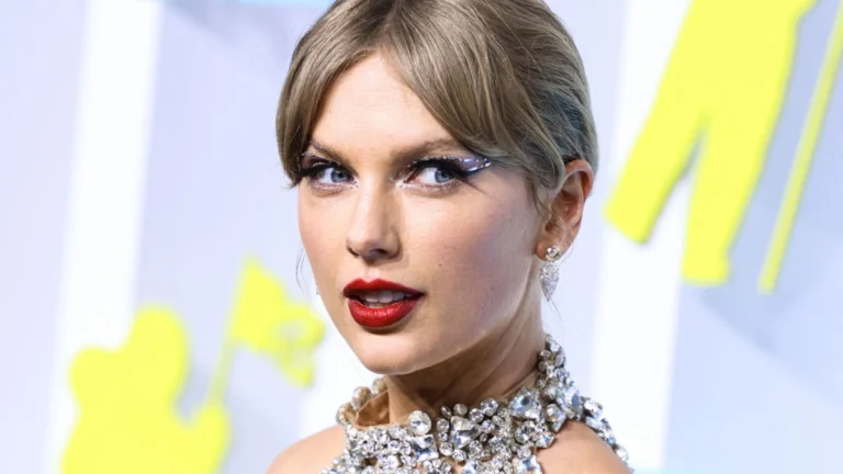 Taylor Swift Reaches $2 Billion Net Worth Milestone