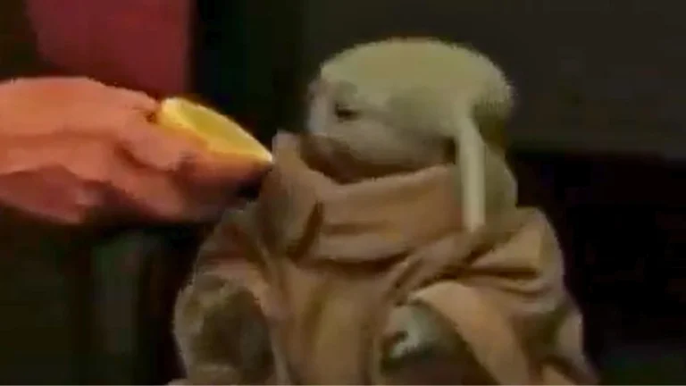 This Clip of Grogu Tasting a Lemon Is Doing More for ‘The Mandalorian and Grogu’ Than Any Trailer