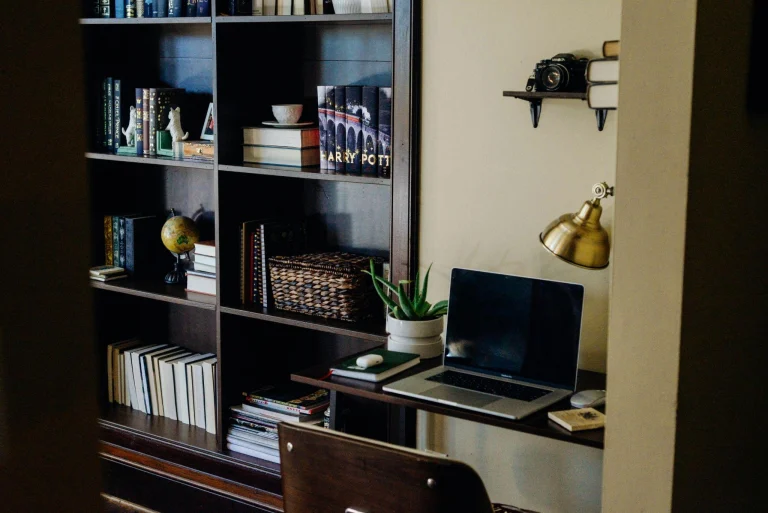 Must-Read Books and Study Strategies for Surviving College in 2026 