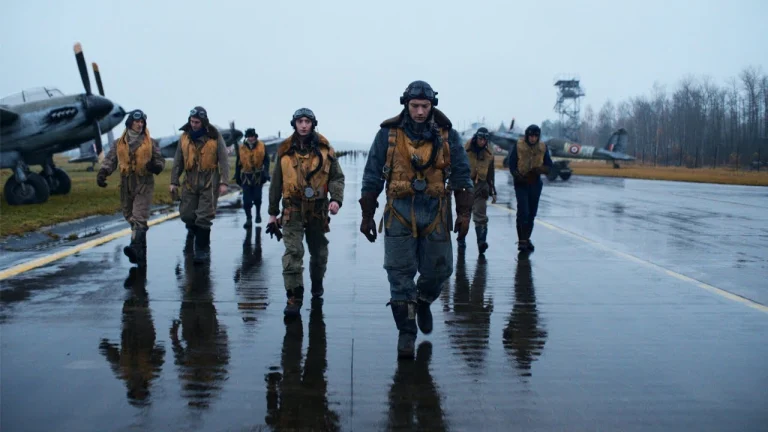 The Netflix War Film Viewers Keep Sobbing Through That Finally Gets Its Moment Next to ‘Saving Private Ryan’