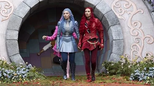 ‘Descendants: Wicked Wonderland’ Arrives on Disney Channel With a New Villain and an Expanded Cast
