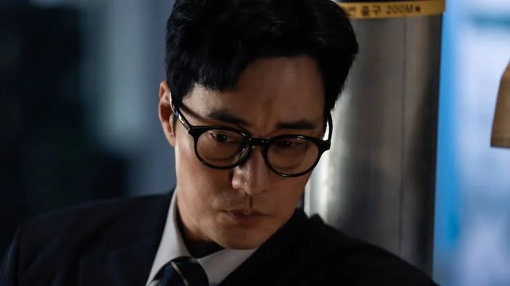 So Ji-sub’s ‘Agent Kim Reactivated’ Finally Reveals Whether Min-ji Survives the Finale