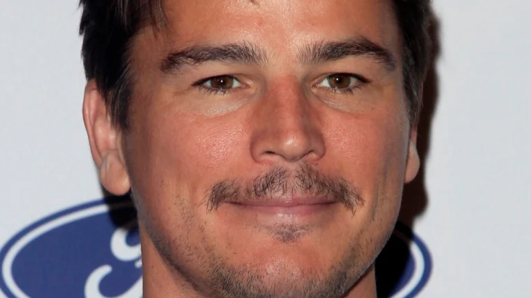 Josh Hartnett (48) Suits up in Sharp Double-Breasted Style for the ‘Verity’ Premiere