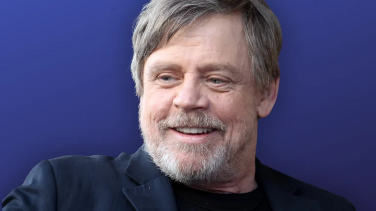 Mark Hamill Strikes a Pose With a Life-Sized Luke Skywalker at the Lucas Museum