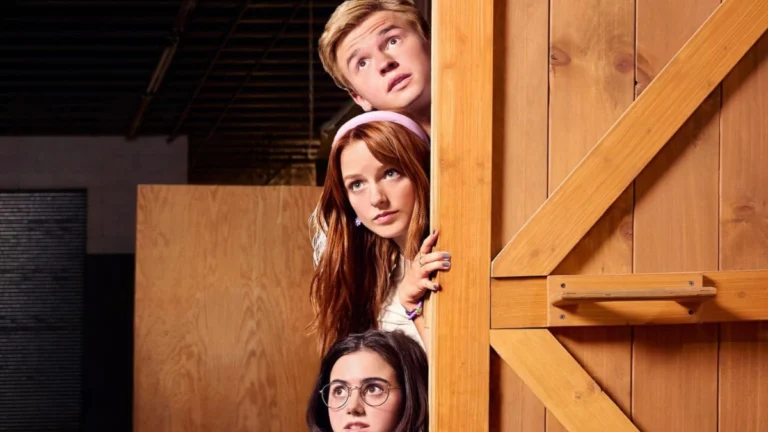 New ‘Scooby-Doo’ Photos Show Off Fred and Daphne, and the Resemblance Is Uncanny