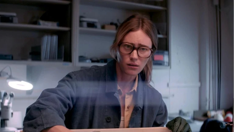 Josh Hartnett Battles a Nightmare From the Deep in Netflix’s ‘Below’ Trailer