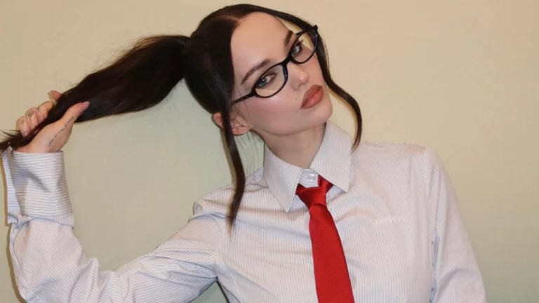 ‘Descendants’ Star Dove Cameron Glows in New Photos Just Days After Her Tuscan Wedding to Damiano David